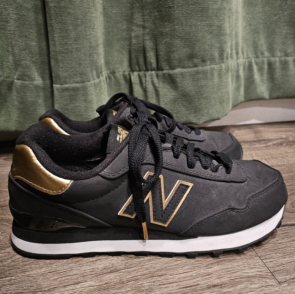 New Balance 515 Black and Gold